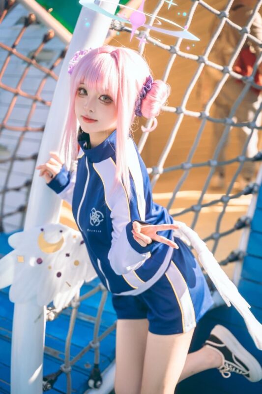矢量鱼 Cosplay写真图集合集 32套-秀人网