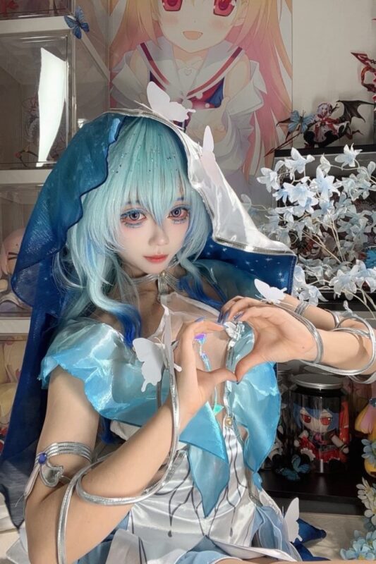 白栎Shirly Cosplay写真作品合集 77套-秀人网